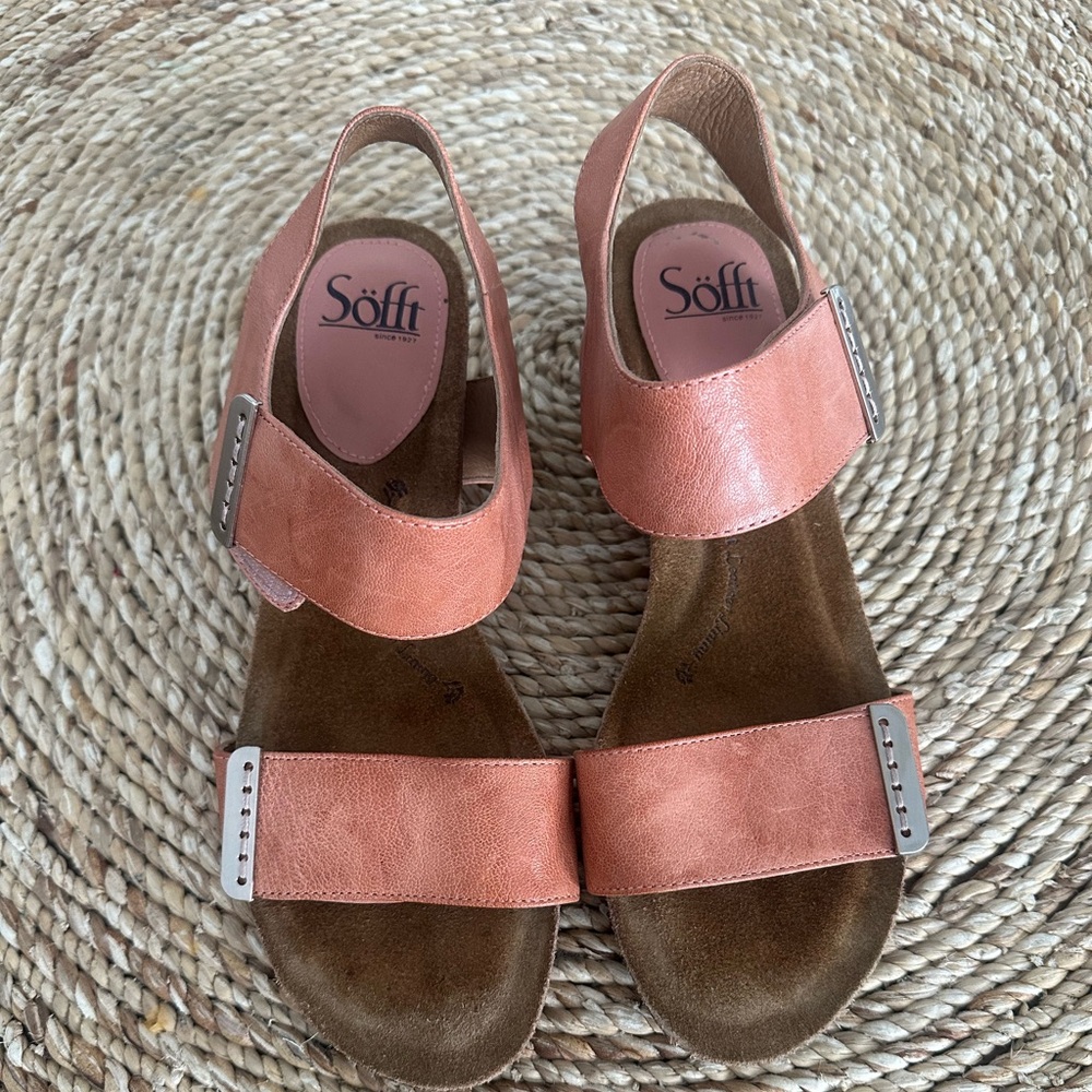 Sofft Verdi Leather Ankle Strap Wedge Sandals shoes sz 9M